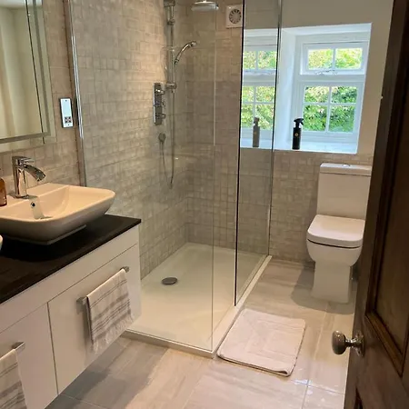 Richmond Hill Cottages, Exclusive 6 Bedroom Farm House, Markington With Heated Pool Ingerthorpe