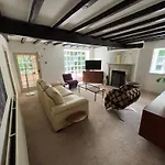 The Exclusive 6 Bedroom Farm House, Markington Incl Heated Pool And The Richmond Hill One Bedroom