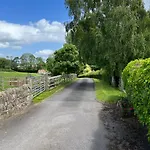 The Exclusive 6 Bedroom Farm House, Markington Incl Heated Pool And The Richmond Hill One Bedroom Casa vacanze *