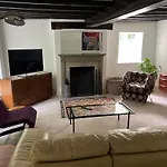 The Exclusive 6 Bedroom Farm House, Markington Incl Heated Pool And The Richmond Hill One Bedroom Ingerthorpe