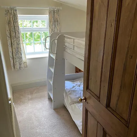 Richmond Hill Cottages, Exclusive 6 Bedroom Farm House, Markington With Heated Pool Ingerthorpe