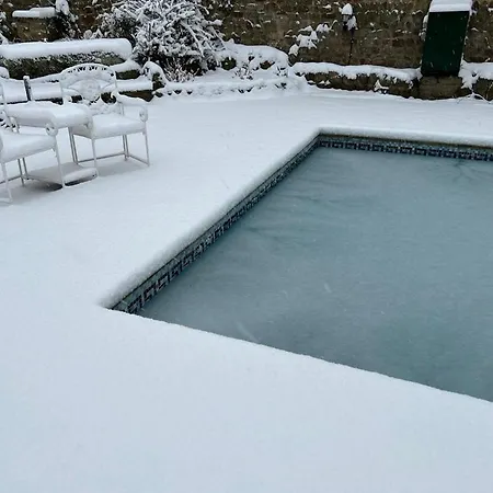 Richmond Hill Cottages, Exclusive 6 Bedroom Farm House, Markington With Heated Pool * Ingerthorpe