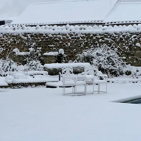 Richmond Hill Cottages, Exclusive 6 Bedroom Farm House, Markington With Heated Pool *