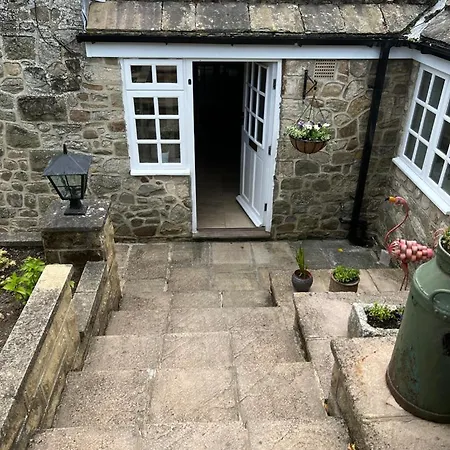 The Exclusive 6 Bedroom Farm House, Markington Incl Heated Pool And The Richmond Hill One Bedroom *