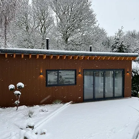 Prázdninový dům Richmond Hill Cottages, Exclusive 6 Bedroom Farm House, Markington With Heated Pool Ingerthorpe