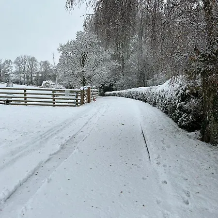 Prázdninový dům Richmond Hill Cottages, Exclusive 6 Bedroom Farm House, Markington With Heated Pool *