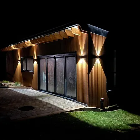 Richmond Hill Cottages, Exclusive 6 Bedroom Farm House, Markington With Heated Pool