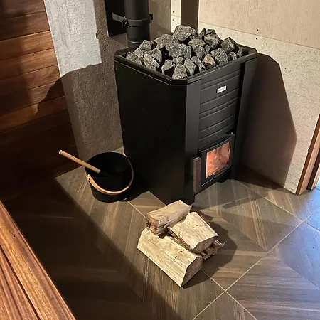 Richmond Hill Cottages, Exclusive 6 Bedroom Farm House, Markington With Heated Pool Prázdninový dům Ingerthorpe