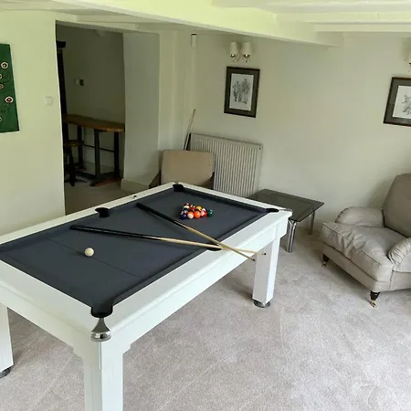 Prázdninový dům Richmond Hill Cottages, Exclusive 6 Bedroom Farm House, Markington With Heated Pool Ingerthorpe