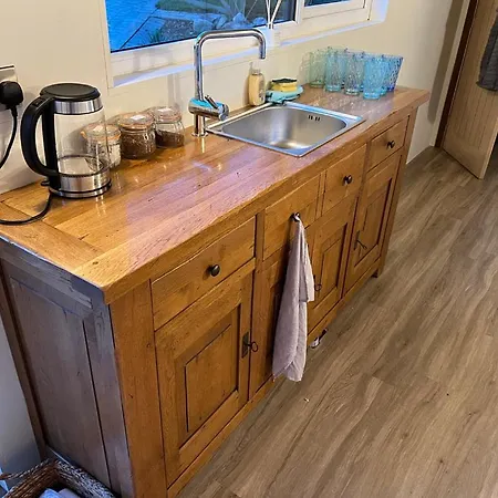 Richmond Hill Cottages, Exclusive 6 Bedroom Farm House, Markington With Heated Pool